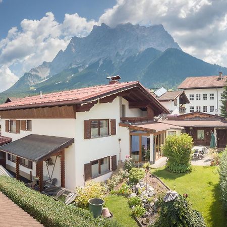Chalet Holzerstubn Ehrwald Exterior foto